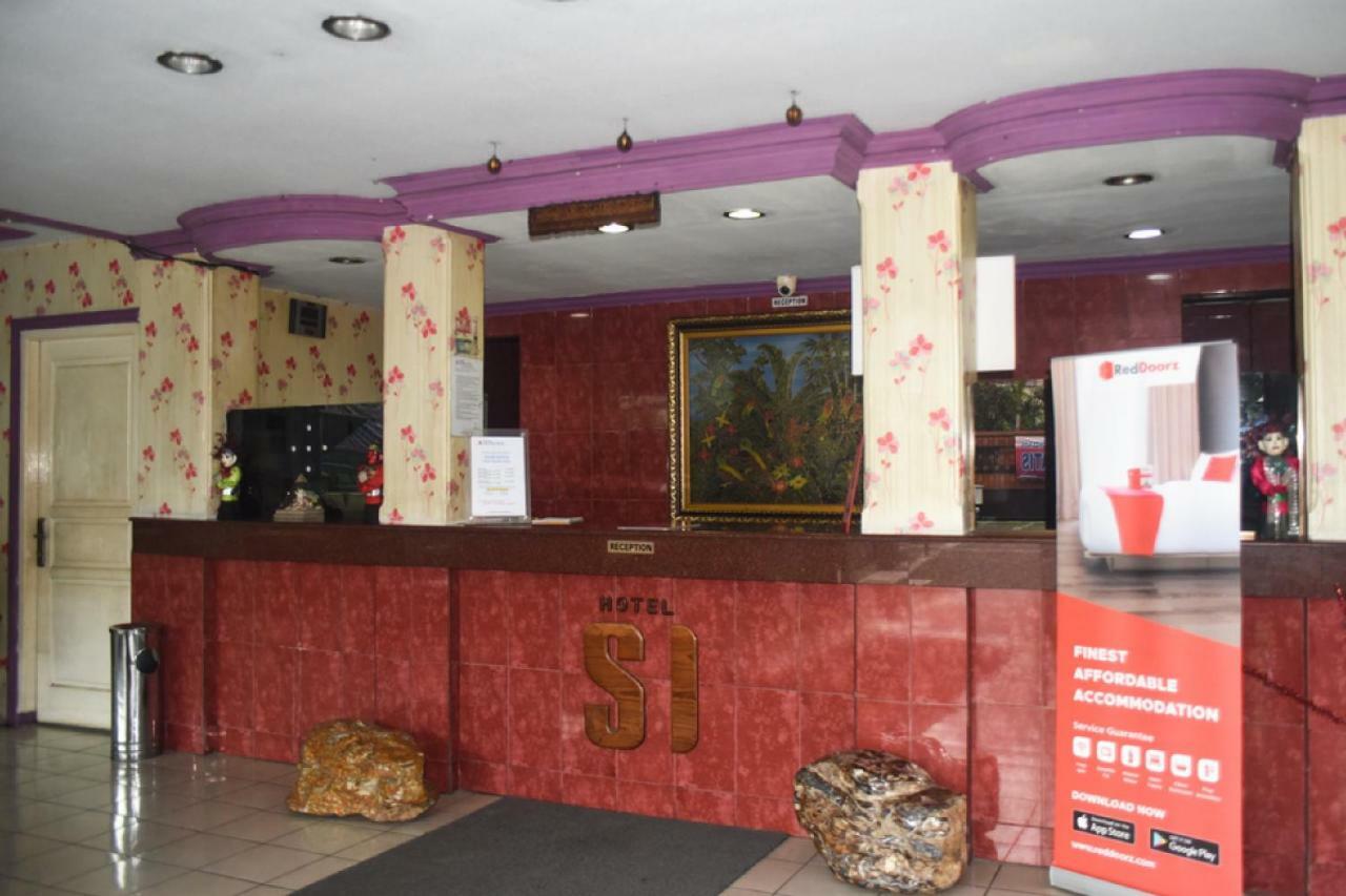 Reddoorz Plus Near Rscm Jakarta Exterior photo